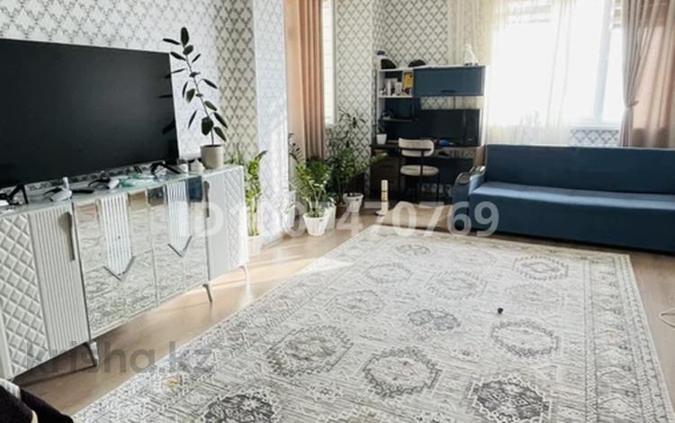 2-бөлмелі пәтер · 79 м² · 8/9 қабат, мкр Шымсити, бағасы: 35 млн ₸ в Шымкенте, Абайский р-н — фото 2