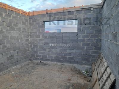 Отдельный дом · 4 комнаты · 160 м² · 10 сот., улица Кабанбай батыра 22 — Пересечение улиц Кабанбай батыра и Кокпар за 11 млн 〒 в Круглоозерном