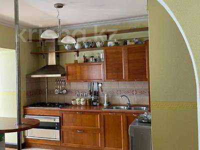 Продажа квартир в Алматы: 3-комнатная квартира · 64 м² · 4/5 этаж, мкр Самал-1 за 62 млн 〒 3-комнатная квартира · 64 м² · 4/5 этаж, мкр Самал-1 за 62 млн 〒 в Алматы, Медеуский р-н