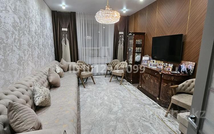 3-бөлмелі пәтер · 93 м² · 2/5 қабат, мкр Юго-Восток, муканова 19/2 — Автостанция, бағасы: 51 млн ₸ в Караганде, Казыбек би р-н — фото 2