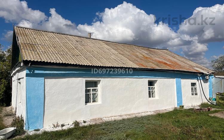 Отдельный дом · 4 комнаты · 69.6 м² · 20 сот., ОралханБокея 15 за 4.7 млн 〒 в  — фото 2