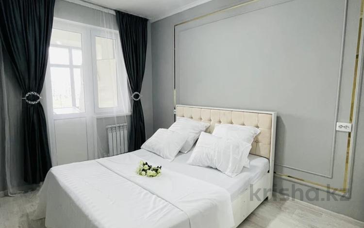 2-комнатная квартира · 57 м² · 4/7 этаж, 9 улица 20/2 — Стадион "Туркестан-арена" за 15 000 ₸ — фото 7