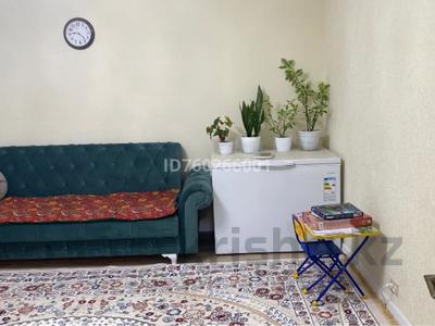 2-бөлмелі пәтер · 52 м² · 2/9 қабат, мкр Юго-Восток, 30й микрорайон 27 — Степной , Муканова, Рыскулова 27, бағасы: 21.5 млн ₸ в Караганде, Казыбек би р-н