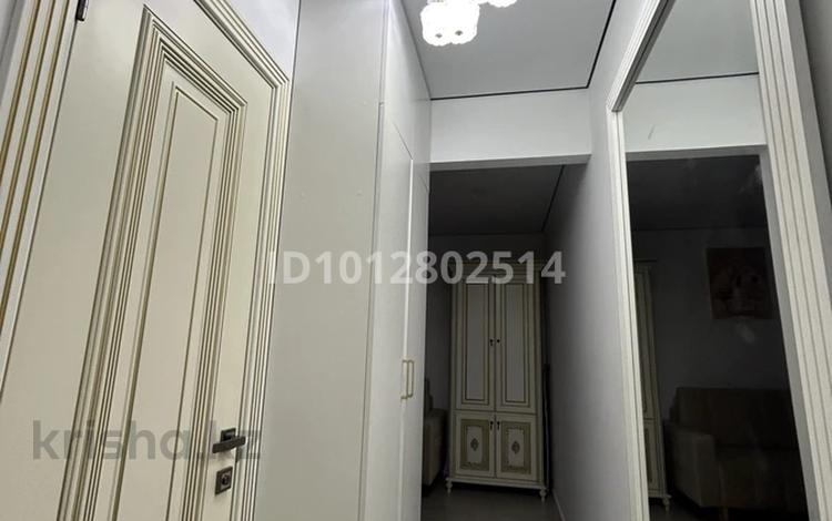 1-бөлмелі пәтер · 28 м² · 3/4 қабат, Айтеке би 81 — Желтоксан, бағасы: 29.5 млн ₸ в Алматы, Алмалинский р-н — фото 2