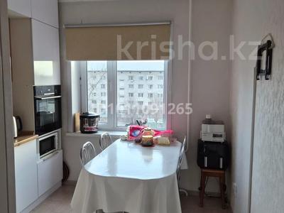 4-бөлмелі пәтер · 80 м² · 5/9 қабат, Богенбайулы 32, бағасы: 37 млн ₸ в Семее