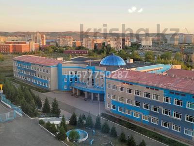 2-комнатная квартира, 58.8 м², 9/10 этаж, Жастар 43 за 26 млн 〒 в Усть-Каменогорске