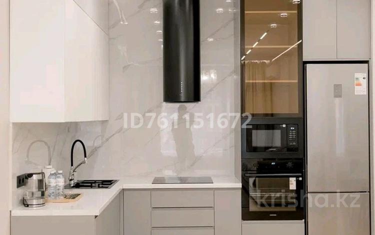 2-бөлмелі пәтер · 80 м² · 17/25 қабат, мкр Орбита-1, Штрауса, бағасы: 25 000 〒 в Алматы, Бостандыкский р-н — фото 2