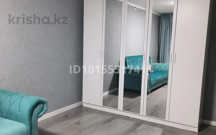 1-бөлмелі пәтер · 30 м² · 4/5 қабат, 12-шағынаудан — Кафе Прага-9, бағасы: 130 000 ₸ в Шымкенте, Енбекшинский р-н — фото 2