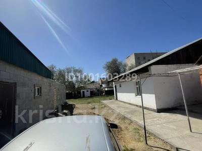 Отдельный дом · 3 комнаты · 90 м² · 10 сот., Старый город за 25 млн ₸ в Актобе