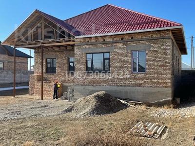 Отдельный дом · 5 комнат · 200 м² · 10 сот., Серт 52 — Ж.Майкотұлы (ул Ортак) за 33.5 млн ₸ в Туркестане