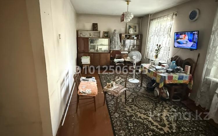 3-комнатная квартира · 58 м² · 4/5 этаж, Казыбек би 126 за 33.5 млн ₸ в Алматы, Алмалинский р-н — фото 2