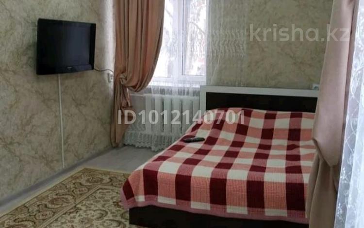 1-комнатная квартира · 30 м² · 2/5 этаж, Назарбаева 87 — Шевченко за 8 000 〒 в Талдыкоргане — фото 2