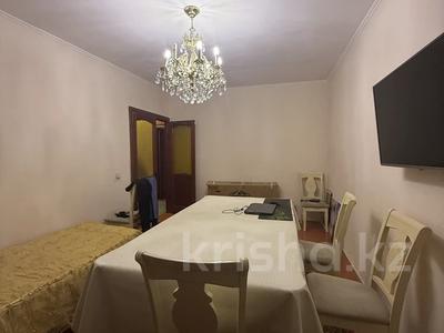 2-бөлмелі пәтер · 60 м² · 3/5 қабат, ЖИБЕК ЖОЛЫ 50 — КАБИСКО -МУРАТ ДАНТИСТ, бағасы: 22 млн ₸ в Шымкенте