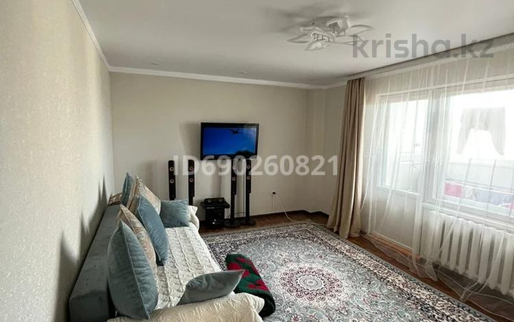 3-комнатная квартира, 82 м², 6/9 этаж, мкр Жана Орда 1 — Напротив Анвар супермаркет за 31.5 млн 〒 в Уральске, мкр Жана Орда — фото 2