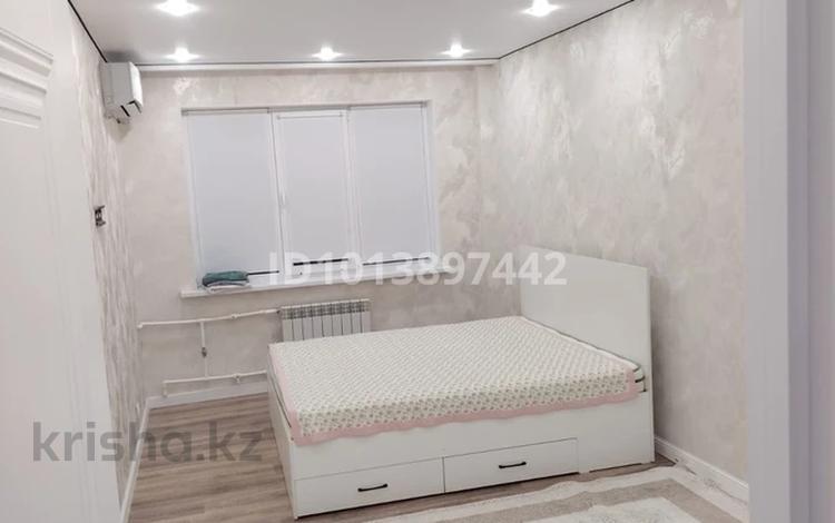 2-комнатная квартира · 70 м² · 6/6 этаж, М.Утемисова 134 за 250 000 ₸ в Атырау — фото 2
