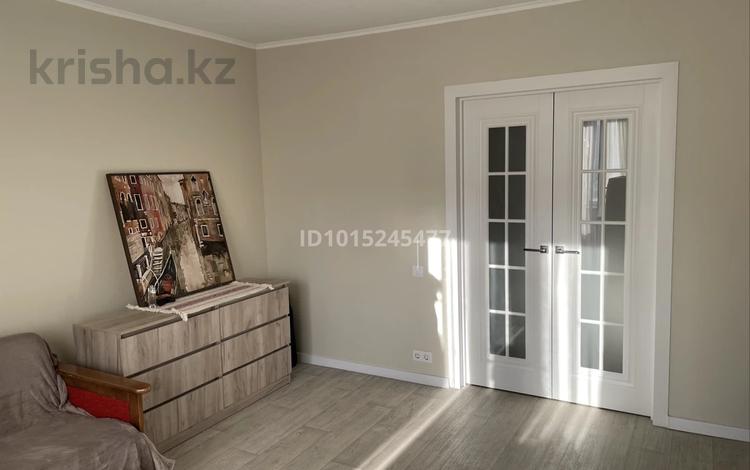 1-бөлмелі пәтер · 41.9 м² · 5/5 қабат, Степной 3 ш/а. 1, бағасы: 18.2 млн ₸ в Караганде, Казыбек би р-н — фото 2