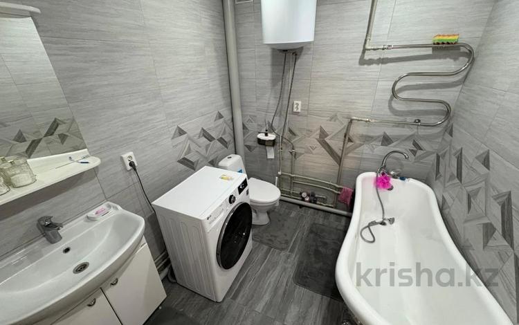 4-комнатная квартира · 90 м² · 5/5 этаж, победы за 36.4 млн ₸ в Семее — фото 2