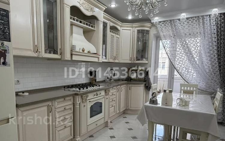 3-бөлмелі пәтер · 121 м² · 2/9 қабат, Кердери 120, бағасы: 70 млн ₸ в Уральске — фото 2