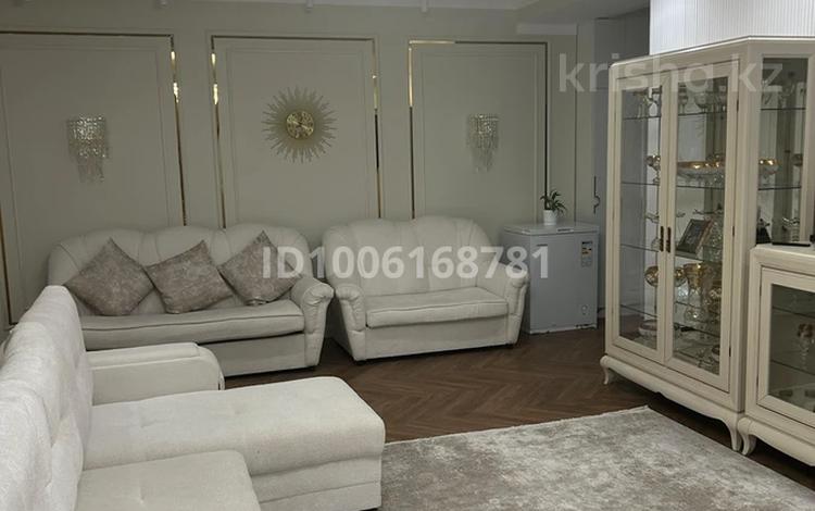 2-бөлмелі пәтер · 78.4 м² · 1/3 қабат, мкр Жетысу-2, бағасы: 70 млн ₸ в Алматы, Ауэзовский р-н — фото 2