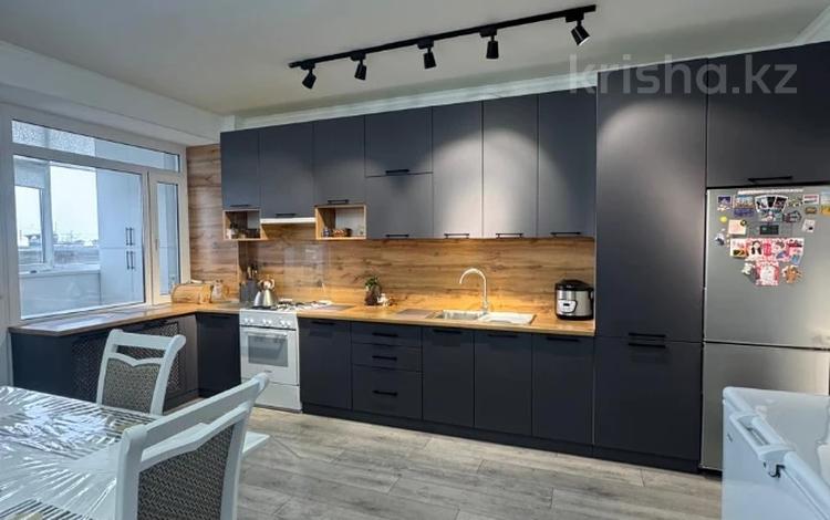 4-комнатная квартира · 150.8 м² · 5/6 этаж, Тургенева за 45 млн ₸ в Актобе — фото 8