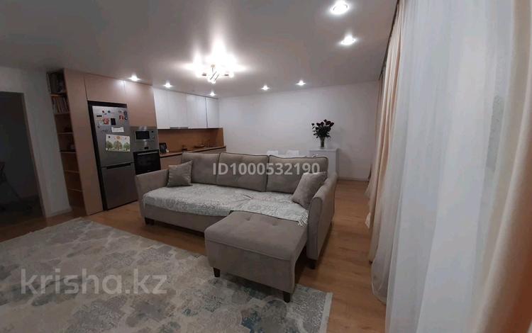 3-комнатная квартира · 82 м² · 3/9 этаж, Назарбаев 309 — Назарбаев за 42 млн ₸ в Павлодаре — фото 2