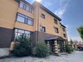 2-комнатная квартира · 79 м² · 1/3 этаж, Жанибекова за 35.7 млн ₸ в Караганде, Казыбек би р-н