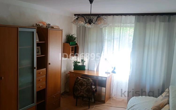 1-комнатная квартира · 32 м² · 1/4 этаж, мкр №9 43 за 200 000 〒 в Алматы, Ауэзовский р-н — фото 2