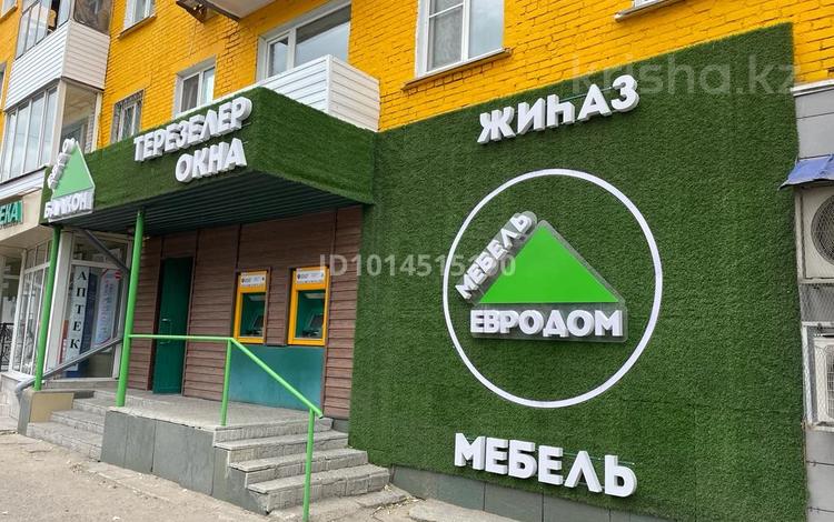 Офисы, магазины и бутики, салоны красоты, медцентры и аптеки, образование · 99.3 м² за 595 800 ₸ в Усть-Каменогорске — фото 2