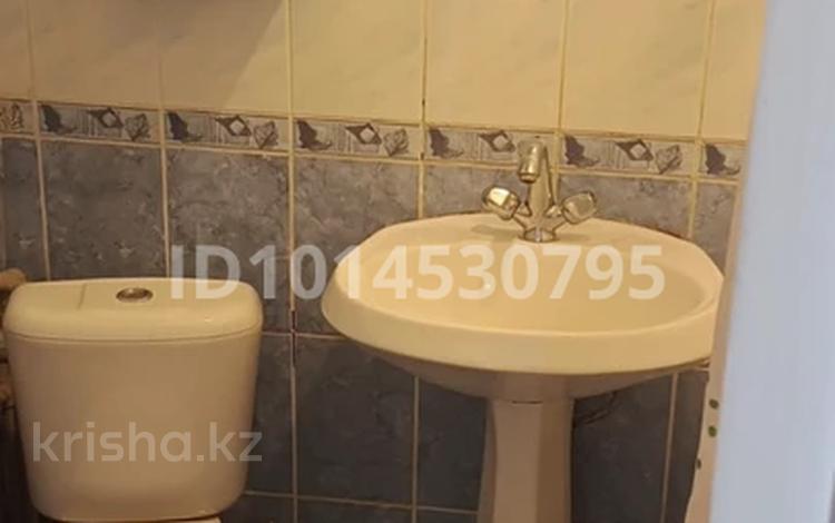 2-комнатная квартира · 40 м² · 10/10 этаж, 4-й мкр 7 за 8 млн ₸ в Актау — фото 2
