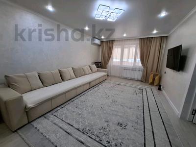 3-комнатная квартира · 80 м² · 8/12 этаж, Жетысу за 32 млн 〒 в Талдыкоргане, мкр Жетысу