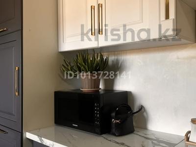 Часть дома · 6 комнат · 250 м² · 7 сот., Центральная 48 за 35.1 млн ₸ в Байтереке (Новоалексеевке)