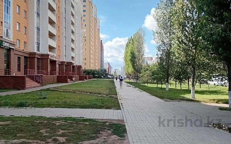 Свободное назначение, офисы, магазины и бутики, салоны красоты, образование, развлечения · 64 м² за 53 млн ₸ в Астане, р-н Байконур — фото 4