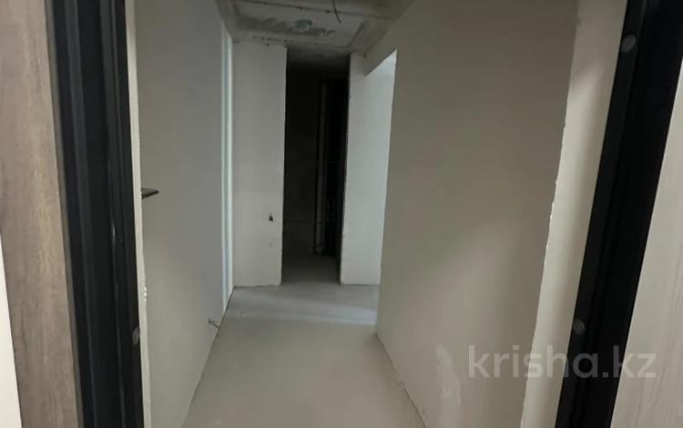 4-бөлмелі пәтер · 118 м² · 5/9 қабат, Шамши Калдаяков 14, бағасы: 83 млн ₸ в Астане — фото 2