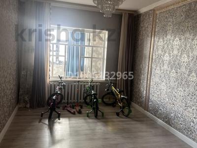 2-комнатная квартира · 65 м² · 4/4 этаж, 1 Мкр 28 39 — Радом больница за 90 000 〒 в Туркестане