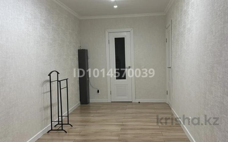 2-комнатная квартира · 80 м² · 3/3 этаж, жилой массив Есет Батыр — 1мкр, возле спорт школы за 27 млн ₸ в Актобе — фото 3