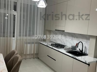 Аренда квартир в Шымкенте: 2-комнатная квартира · 67 м² · 2/9 этаж · помесячно, Мкр. Нурсат 172Б — На против метро за 300 000 〒 2-комнатная квартира · 67 м² · 2/9 этаж · помесячно, Мкр. Нурсат 172Б — На против метро за 300 000 〒 в Шымкенте, Туран р-н