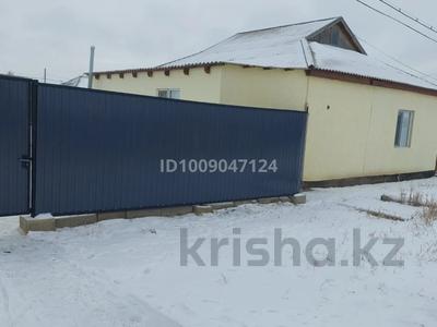 Отдельный дом · 2 комнаты · 87.7 м² · 9 сот., Бөкей Хан 7 за 17 млн ₸ в Атырау, мкр Мирас