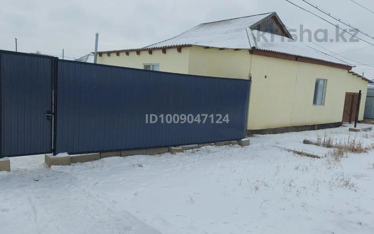 Отдельный дом · 2 комнаты · 87.7 м² · 9 сот., Бөкей Хан 7 за 17 млн ₸ в Атырау, мкр Мирас — фото 2