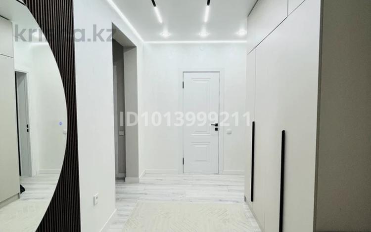 2-бөлмелі пәтер · 73.3 м² · 7/9 қабат, Көкжиек ш/а., Жолымбет 42/5 — жолымбет 65, бағасы: 40 млн ₸ в Алматы, Жетысуский р-н — фото 2