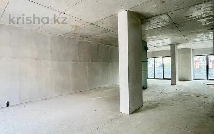 4-комнатная квартира, 130 м², 2/3 этаж, Кажымукана за 143 млн 〒 в Алматы, Медеуский р-н — фото 2