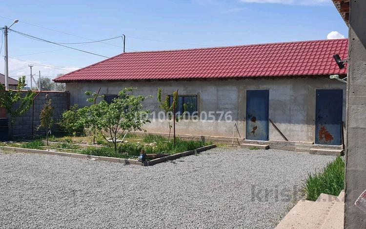 Отдельный дом · 7 комнат · 1200 м² · 12 сот., 12 мкр за 65 млн 〒 в Конаеве — фото 2