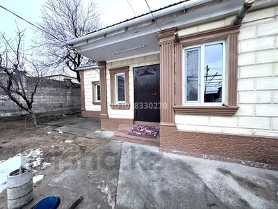 Отдельный дом · 5 комнат · 238 м² · 5 сот., 11-й микрорайон, Улкентогай 14/2 — 44 школа за 40 млн 〒 в Шымкенте, Енбекшинский р-н