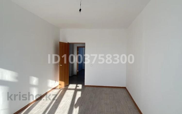 3-бөлмелі пәтер · 83.3 м² · 5/9 қабат, мкр. Зачаганск пгт, Мкр. Коктем, ул. Акан Сери 49/1, бағасы: 28 млн ₸ в Уральске — фото 2
