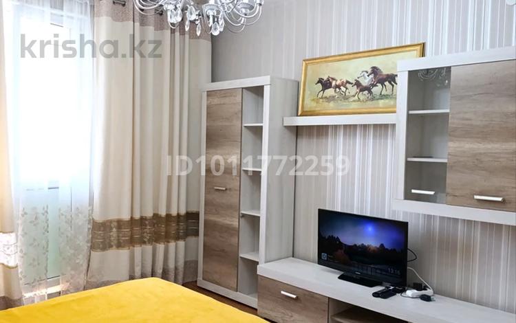 1-комнатная квартира · 40 м² · 11/12 этаж, мкр Акбулак 109 за 14 000 ₸ в Алматы, Алатауский р-н — фото 5