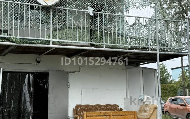 Часть дома · 3 комнаты · 82 м² · 2 сот., Района Минералов за 14 млн ₸ в Алтае — фото 2