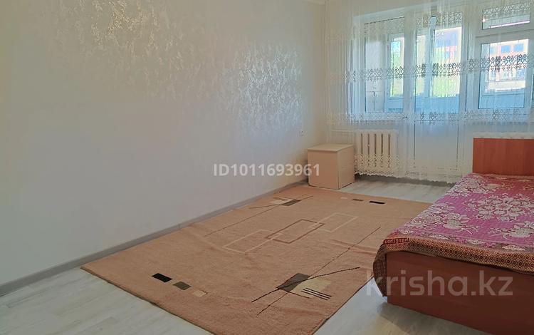 1-комнатная квартира · 33 м² · 3/4 этаж, мкр №5, №5 ш/а. 30 за 250 000 ₸ в Алматы, Ауэзовский р-н — фото 2