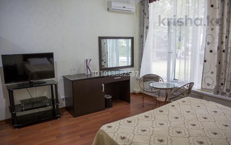 1-бөлмелі пәтер · 30 м² · 2/2 қабат, мкр Казахфильм 18а, бағасы: 150 000 ₸ в Алматы, Бостандыкский р-н — фото 2