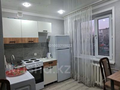1-комнатная квартира · 35 м² · 2/5 этаж, Жидебай батыр 24 — Рядом прокуратура 16.17школа за 10 000 ₸ в Балхаше