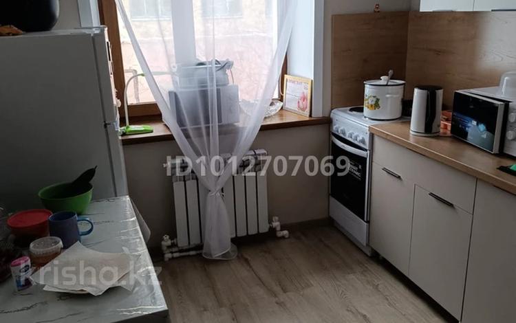 2-комнатная квартира · 48.9 м² · 2/2 этаж, мкр Новый Город — Ерубаева за 19.5 млн ₸ в Караганде, Казыбек би р-н — фото 3