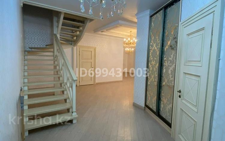 4-бөлмелі пәтер · 220 м² · 8/9 қабат, Кунаева 65, бағасы: 120 млн ₸ в Шымкенте, Туран р-н — фото 2